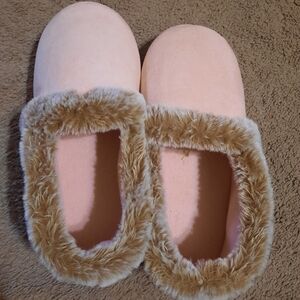 Womens slippers